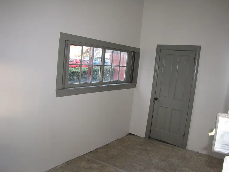 17 N Earl St — Photo 32