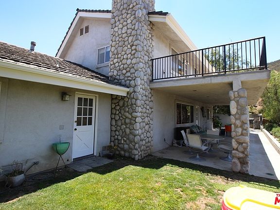 3rd image of 28376 Laura La Plante Dr