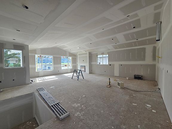 3rd image of 49545 Prairie Central Rd