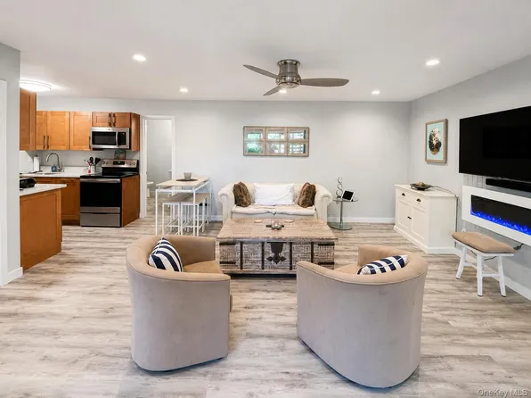 C-133 Harbor Walk #133, Fire Island Pines, NY 11782