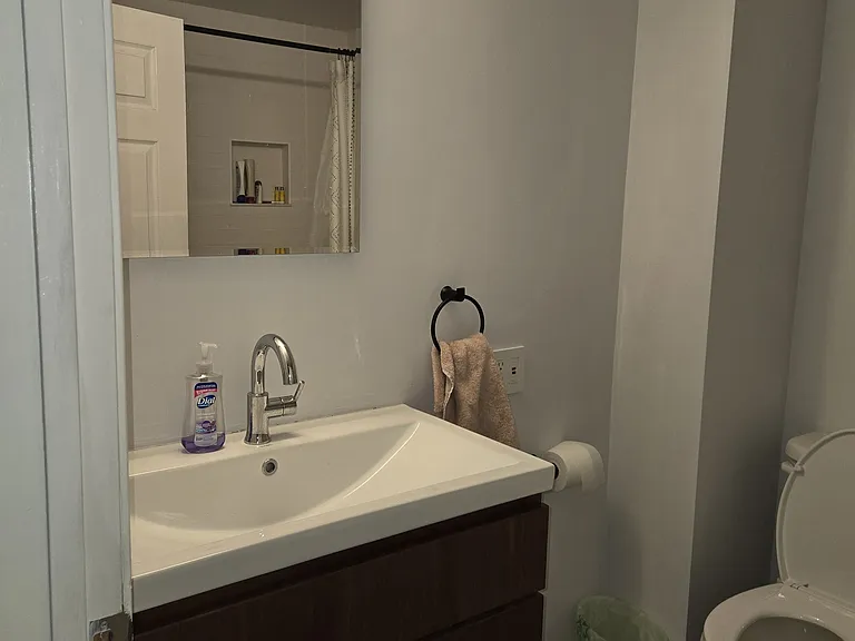 118 Otis St #1 — Photo 11