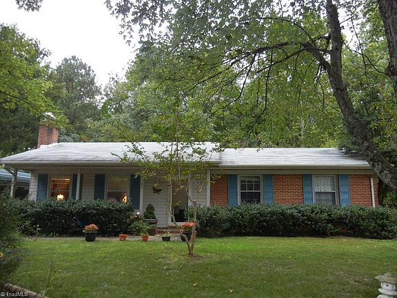 3rd image of 5207 Fieldbrook Dr
