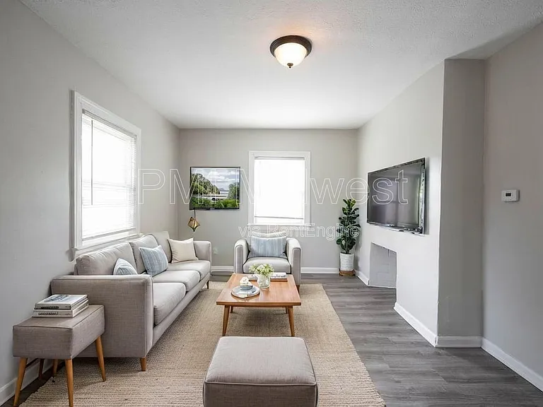 1415 W Pruitt St — Photo 4