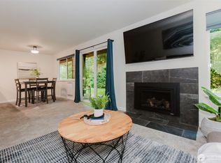2949 SE Mile Hill Dr #C-2, Pt Orchard, WA