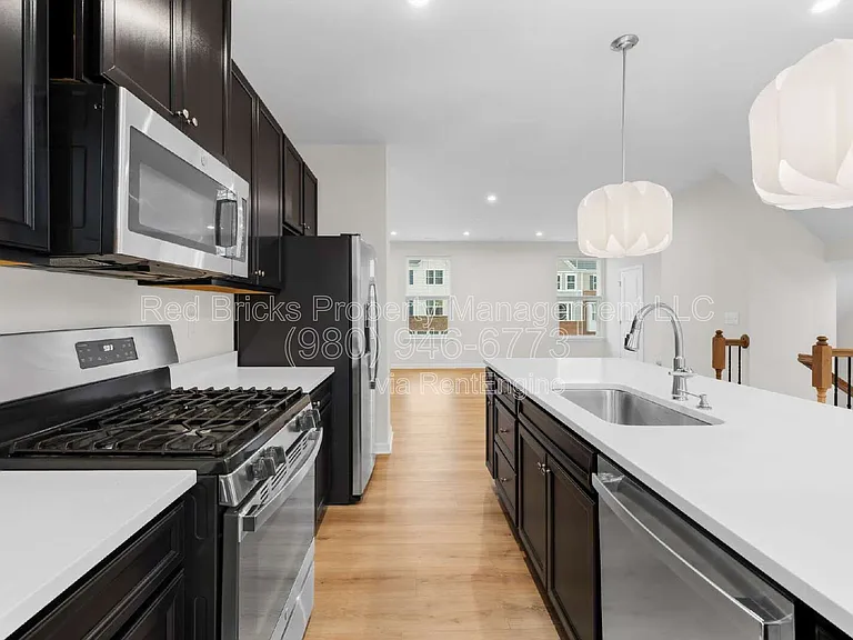 2620 Grantham Place Dr — Photo 7