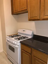 Rented by R New York