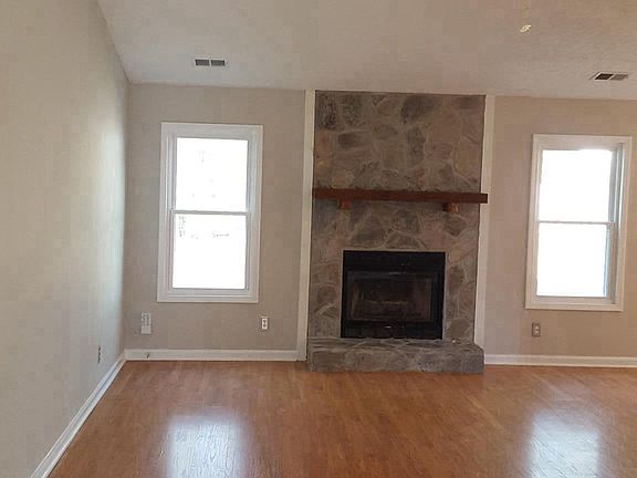 3rd image of 1701 Colemans Lndg