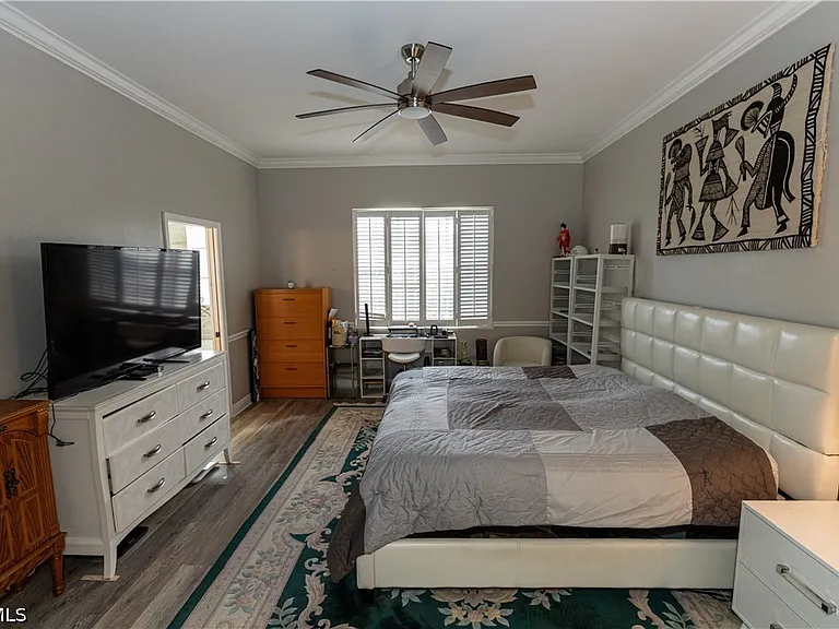 14081 Bently Cir — Photo 11