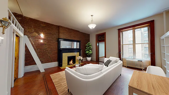 Rented by Bond New York | media 2