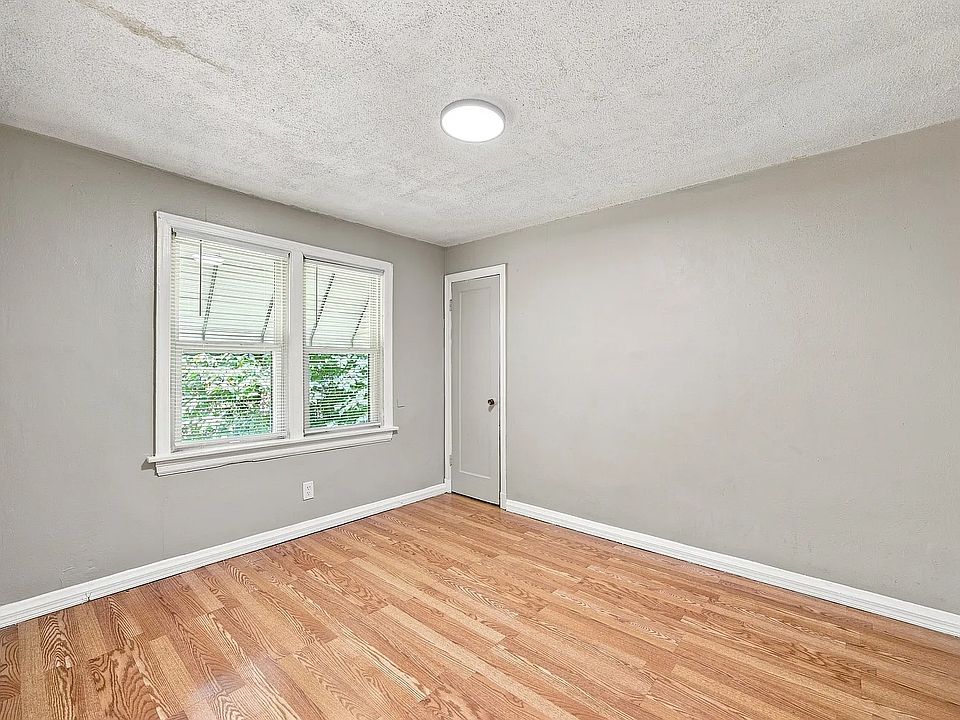 1st image of 9XX Smith Ave