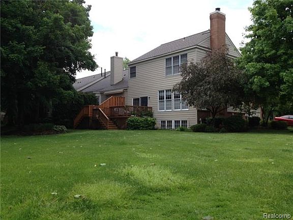 3rd image of 16329 Brookwood Ct #11