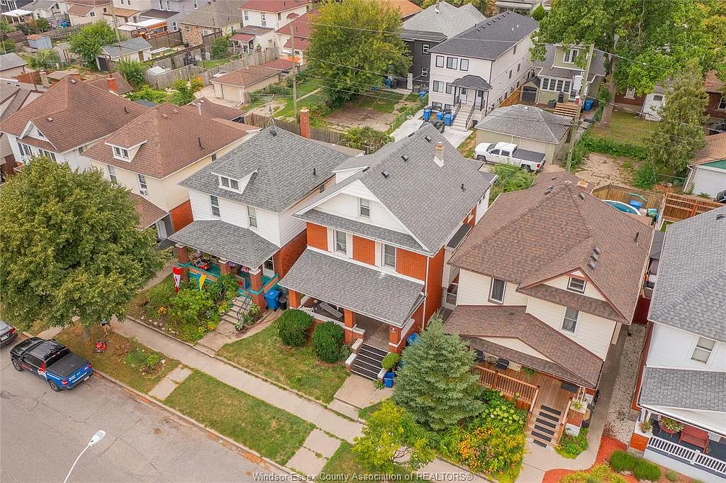 8 bed, $650 — Photo 3