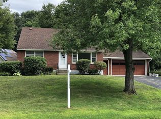 153 Okara Dr, Schenectady, NY 12303