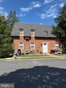 1 Brighton Village Dr, Broomall, PA, 19008