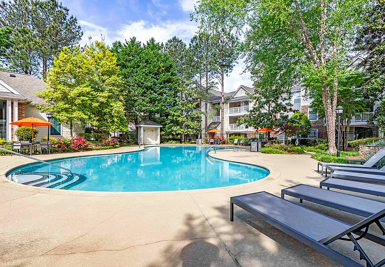 The Lodge at Mallard Creek Apartments — Photo 4