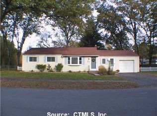 4 Southwood Rd, Enfield, CT 06082