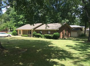 415 Walmark Dr, Ripley, MS 38663