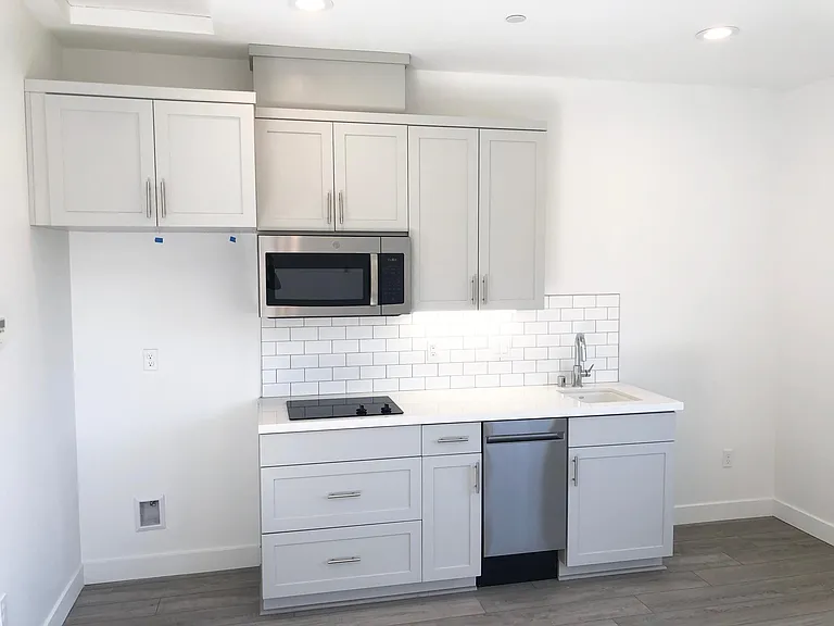 1322 Noveno Ave #A — Photo 2