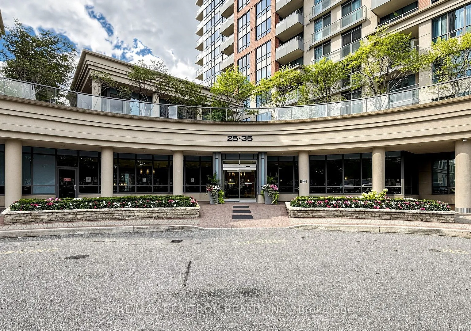 2 bed, $2,800 — Photo 2