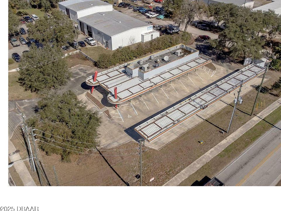 1st image of 1601 N Woodland Blvd