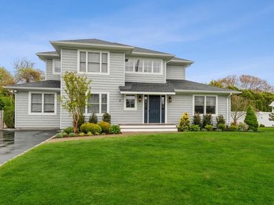 8 Powers Drive, Southampton, NY, 11968