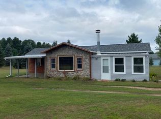 N7303 Meadow Ln, Crivitz, WI 54114