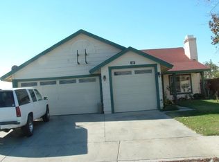 37 Bold Forbes Ct, Perris, CA 92571