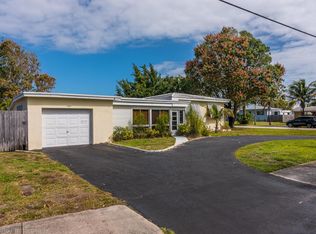 1321 SE 10th St, Deerfield Beach, FL 33441