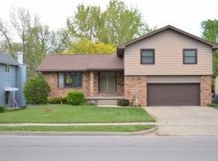 512 W Ash Ave, Decatur, IL 62526