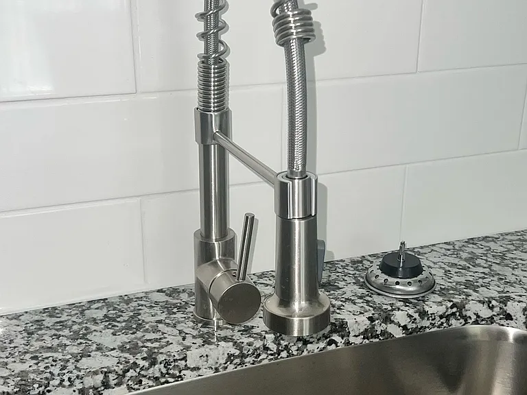 1050 Horsemans Ln #204 — Photo 3