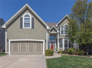 9719 Millridge Dr, Lenexa, KS 66220