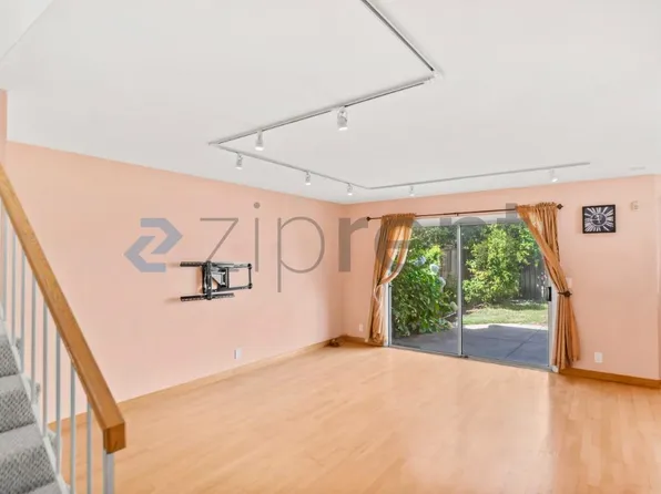 2321 Farmcrest St, Milpitas, CA 95035