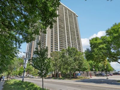 6007 N Sheridan Rd APT 25F, Chicago, IL, 60660