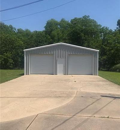 5th image of 6711 Gene Ball Dr