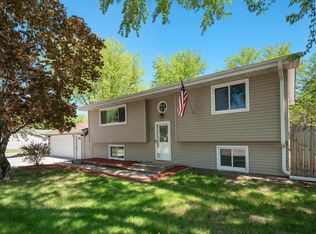 301 Oriole Ave S, Maple Lake, MN 55358