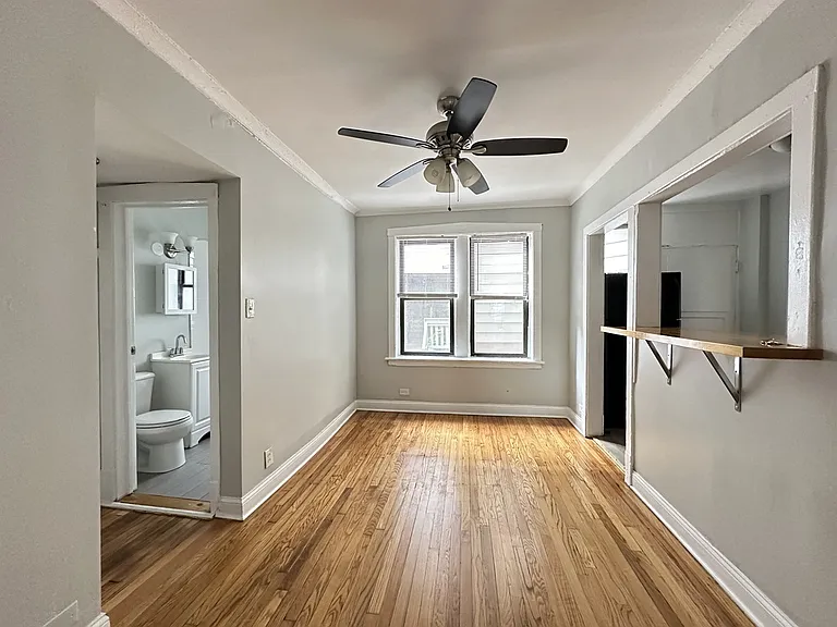 7000 N Paulina St #2 — Photo 9