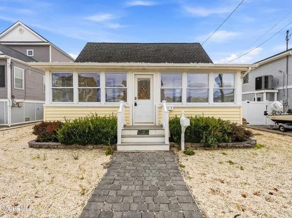 126 Elizabeth Avenue, Lavallette, NJ 08735