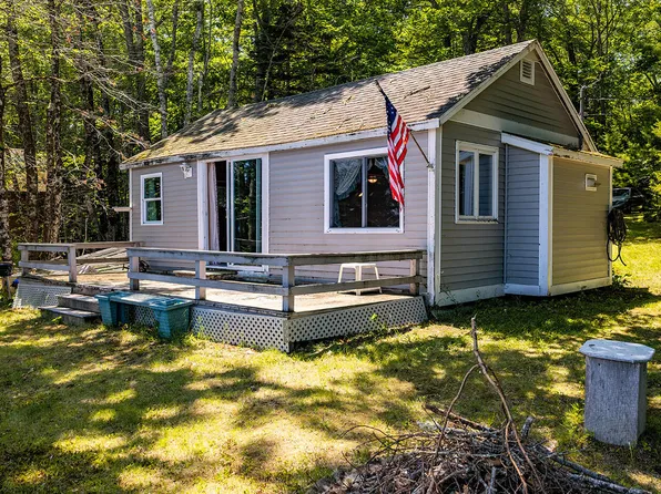 35 5th Avenue, Lincolnville, ME 04849