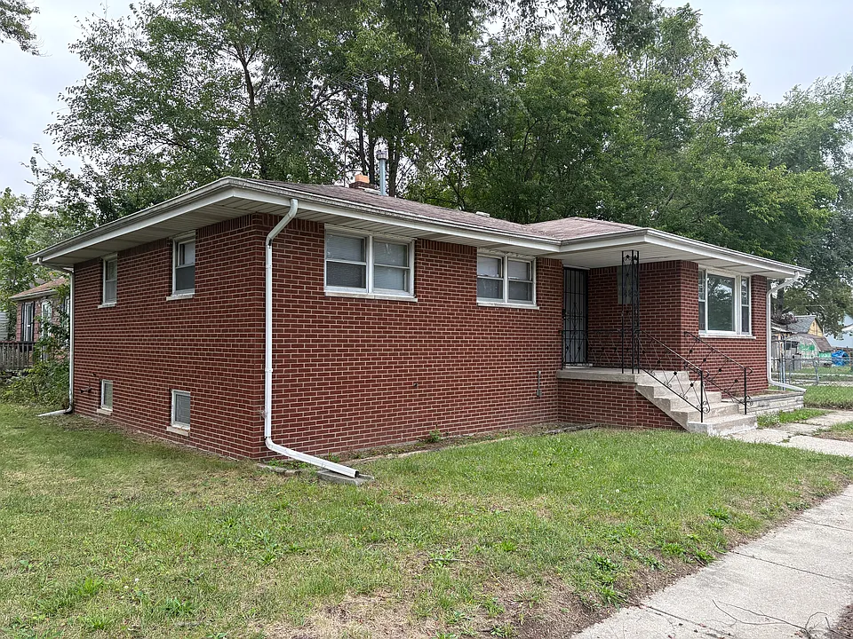 200 E 50th Ave
