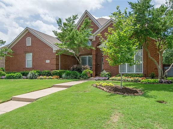 2nd image of 2901 Meadow Green Dr