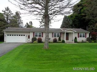 25 Glenridge Rd, Whitesboro, NY 13492