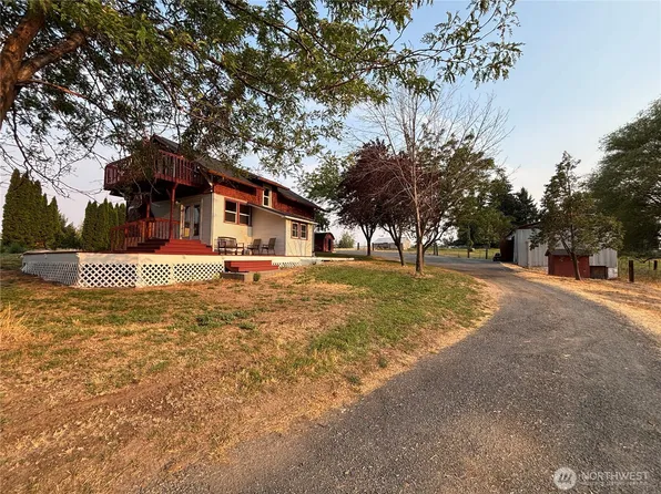 1701 Reservoir Loop Road, Selah, WA 98942