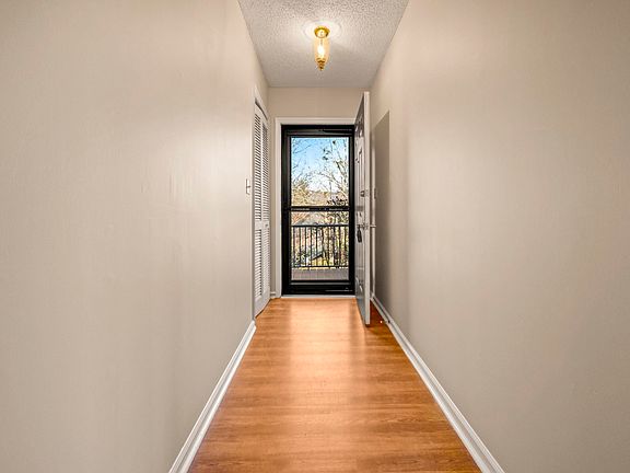 5th image of 77 Chestnut St #Oak-301