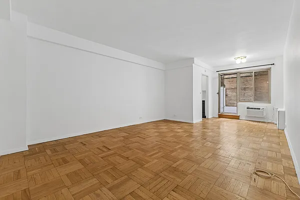 Living room, photo 1