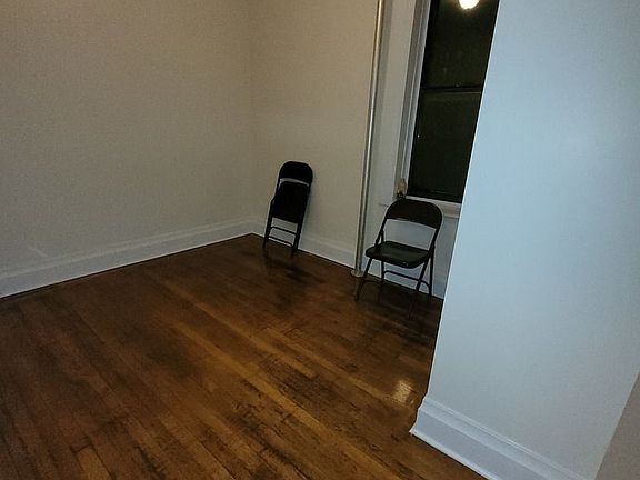 4th image of 552 Parkside Ave #6