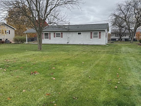 2nd image of 808 Terrace Dr