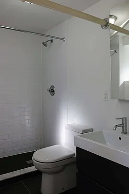 Rented by Charney Real Estate LLC | media 29