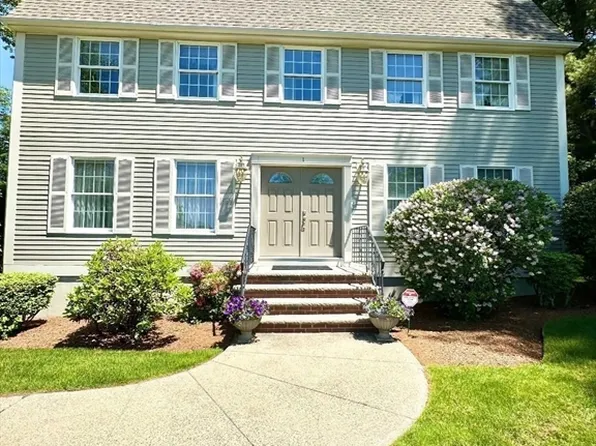 1 Wildwood Dr, Peabody, MA 01960