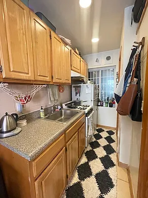 Rented by Oxford Property Group | media 10