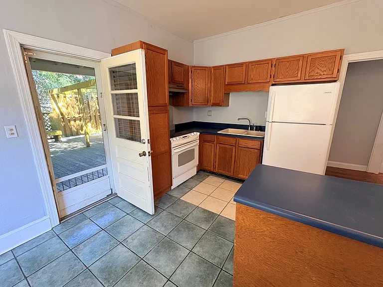 406 S 5th Ave #UP — Photo 8